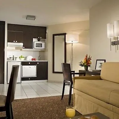 Citadines Republique Paris Aparthotel 3*,  France